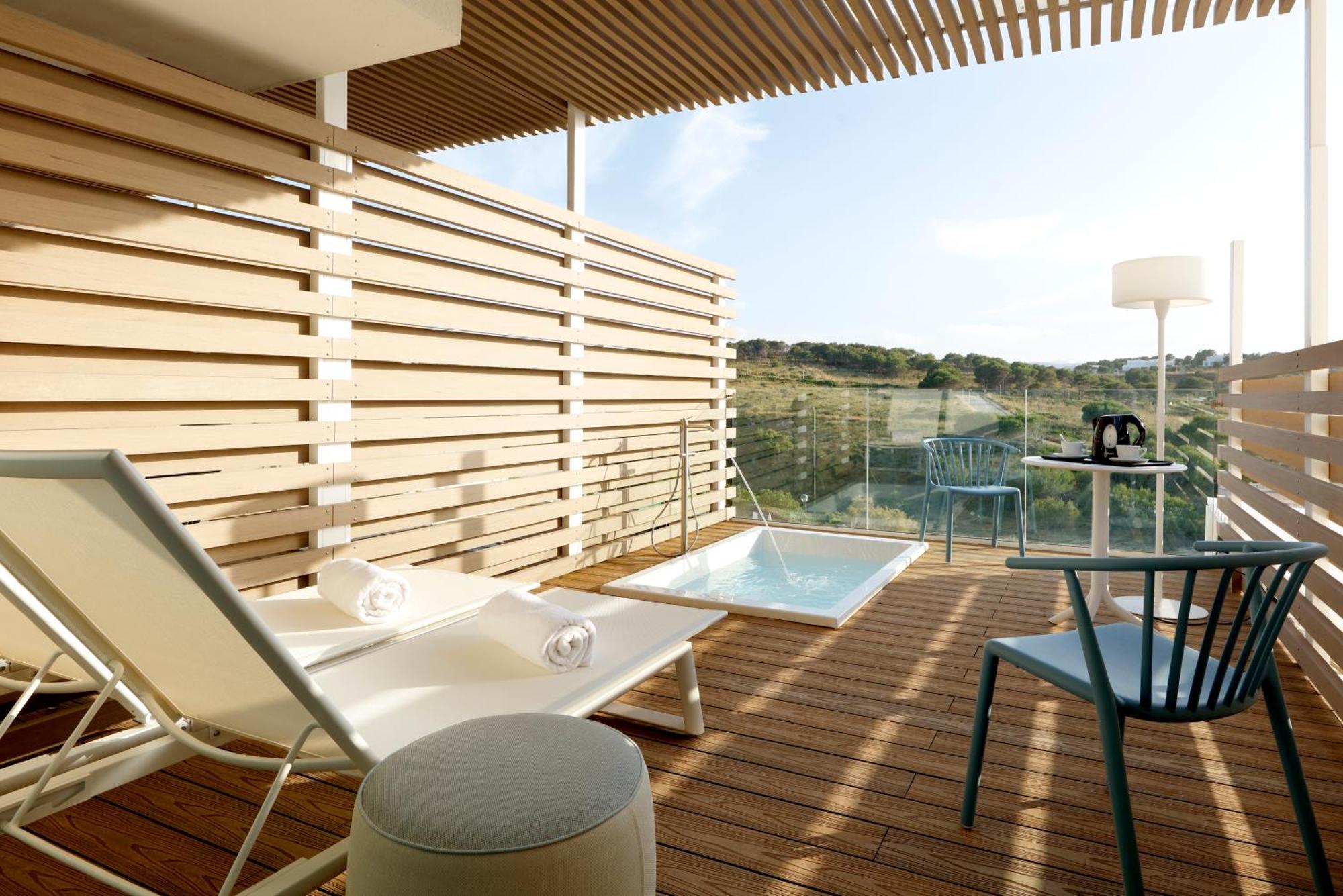 Deluxe Jacuzzi Terrace,1223979568:JPEG